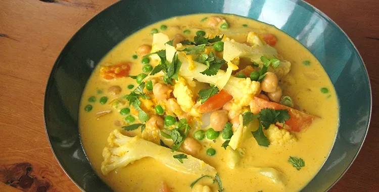 Delicious light vegetable curry