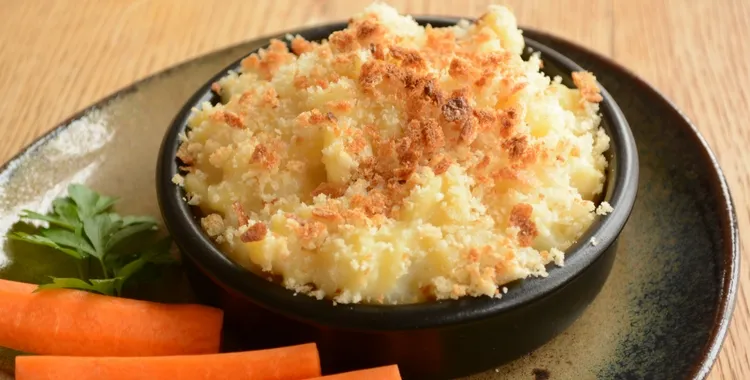 Grilled macaroni cheese recipe with cauliflower