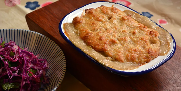 Creamy and healthy chicken pie