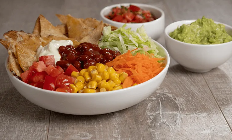 Delicious nachos with a high vegetable count