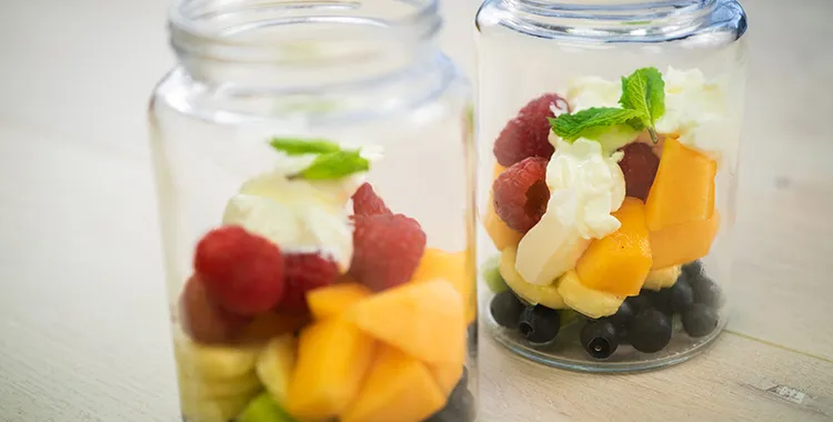 Fruit in jars with yoghurt