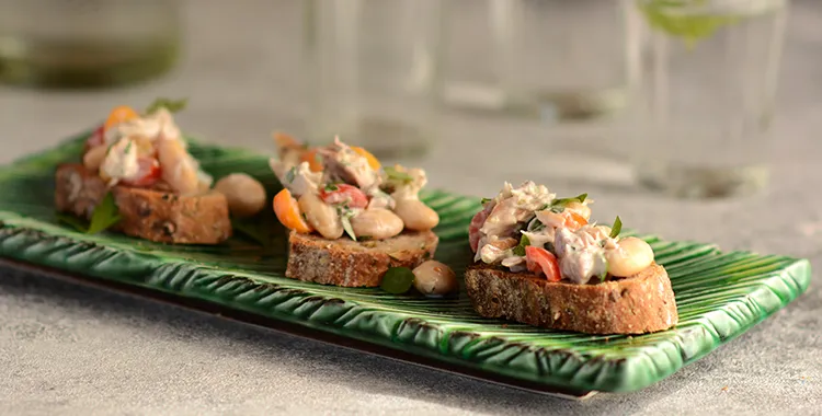 Smoked fish salad on wholegrain bread