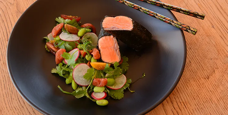 Try this fabulous steamed salmon and seaweed salad dish