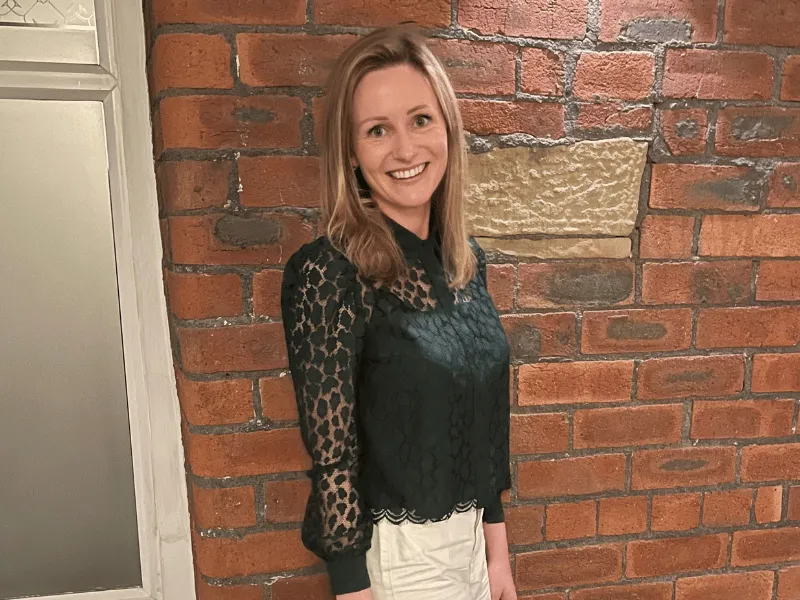 Dr Amy Colclough, a cardiologist researching advanced cardiac MRI and aortic stenosis during her overseas fellowship.