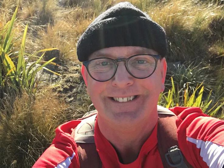 Lee Russell wearing a Heart Foundation t-shirt