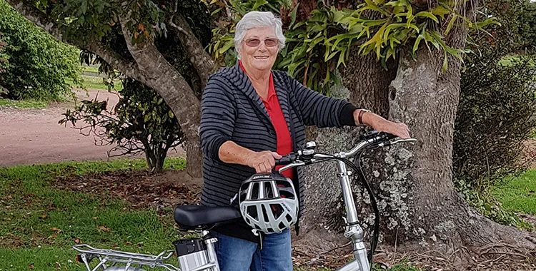 Shennett and her bike