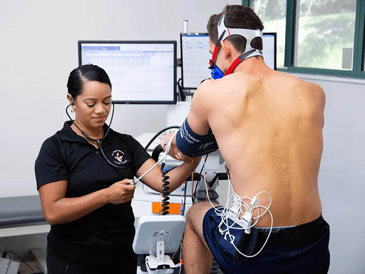 Anita Rangitutia is a cardiac nurse who was awarded the 2022 Nurse Practitioner Training Fellowship grant from the Heart Foundation to undertake her Master of Nursing degree.